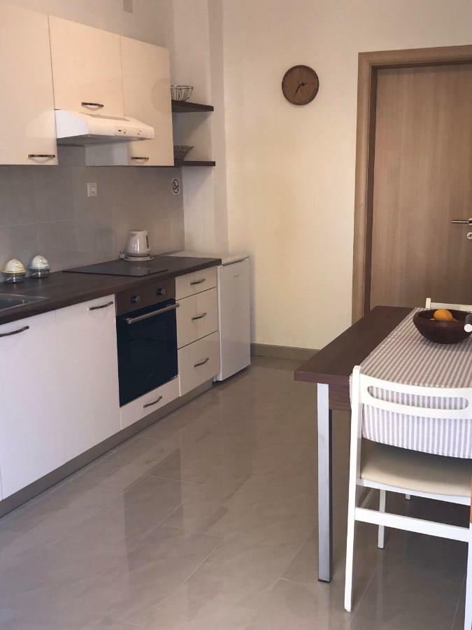 Studio Apartment Sabljic Каштела Экстерьер фото